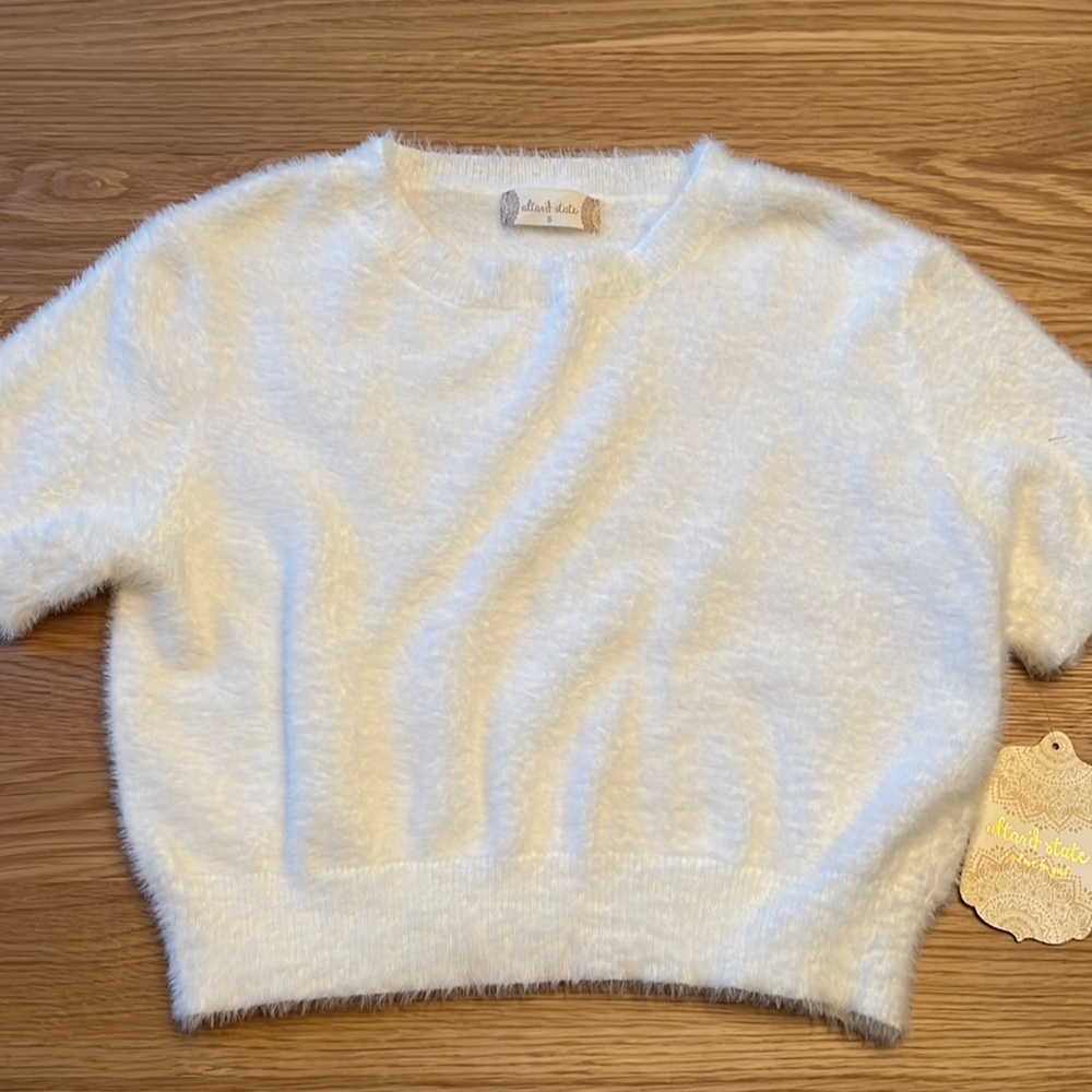 ALTAR’D STATE, white COMFY sweater